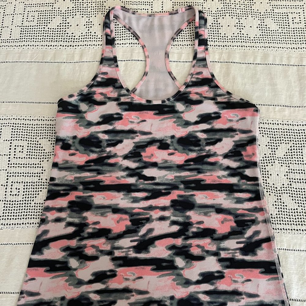 Lululemon Cool Racerback pink, white, grey & black camo fits size 10 or 12 rare
